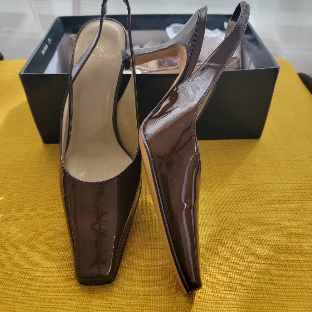Anne Klein Brown Slingback Heels